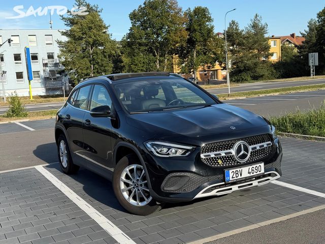 Mercedes GLA